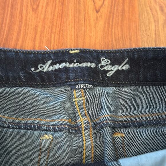 American eagle denim jean mid thigh shorts size 2 - Picture 2 of 4